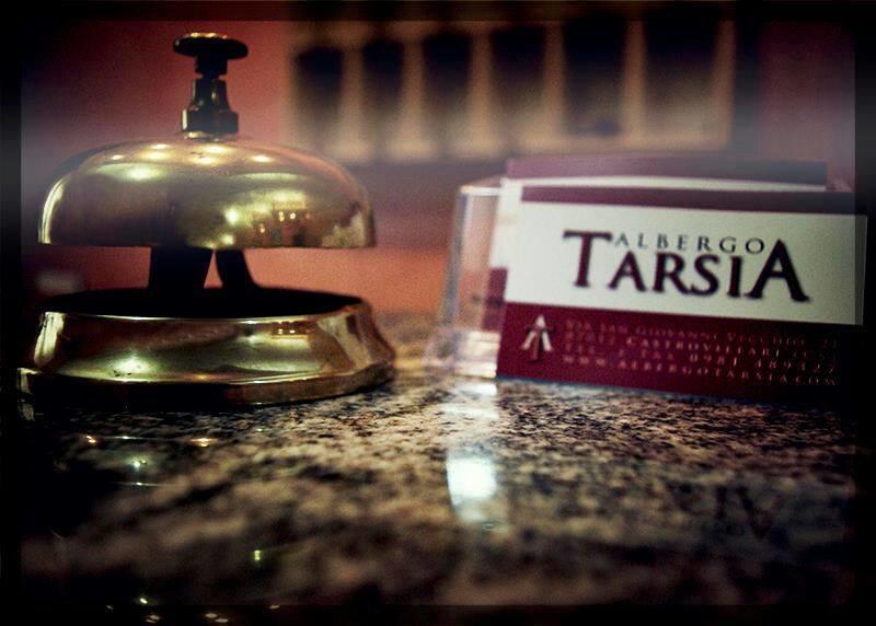 Albergo Tarsia カストロヴィッラリ エクステリア 写真